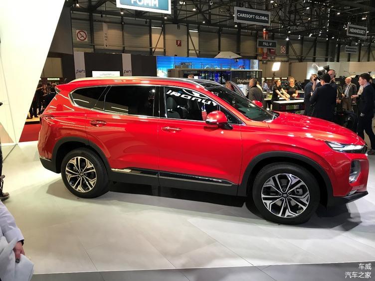 日內(nèi)瓦車(chē)展：實(shí)拍現(xiàn)代全新格越，追求實(shí)用性的SUV