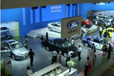 長(zhǎng)安福特精彩亮相2011重慶國(guó)際車展，全系車型演繹非凡