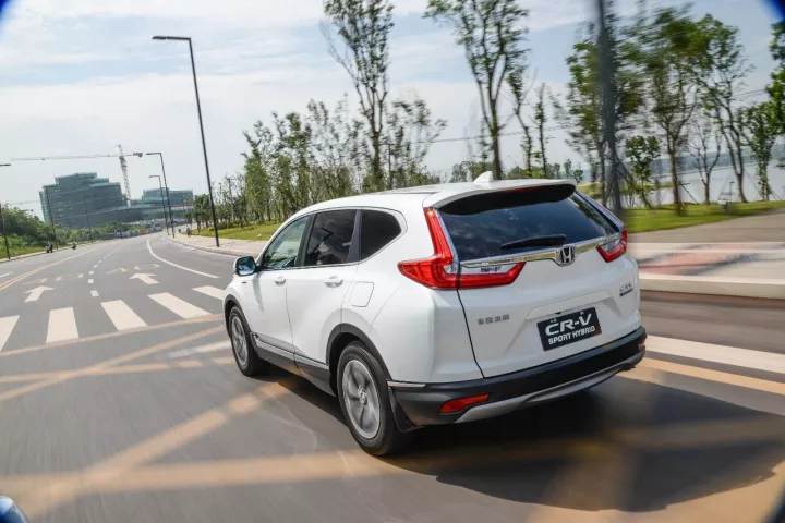 全新一代CR-V 銳?混動領(lǐng)銜，東風(fēng)Honda榮耀亮相武漢車展